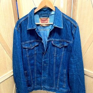 Levi’s Denim Jacket L